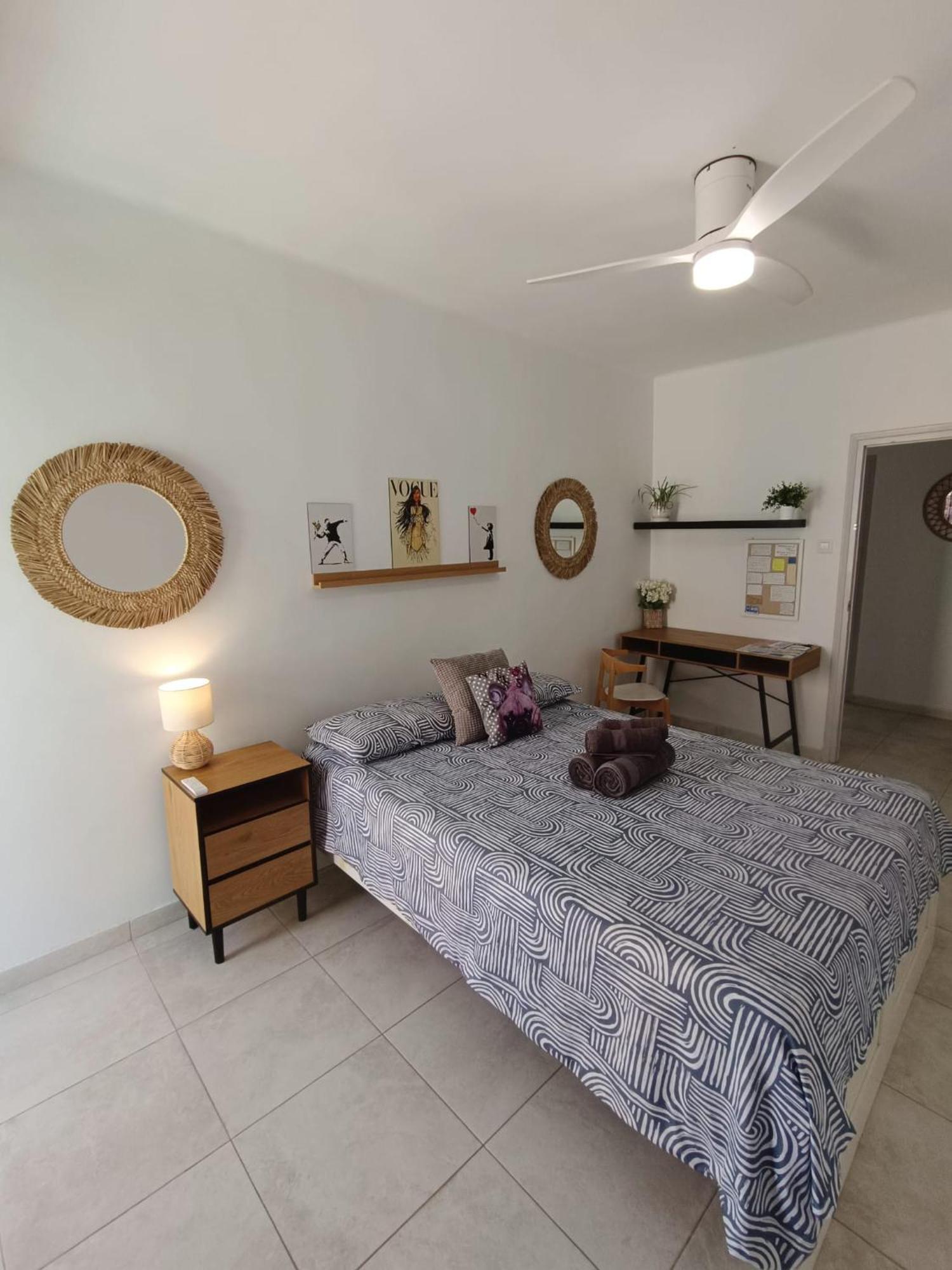Room Alicante Center Bagian luar foto
